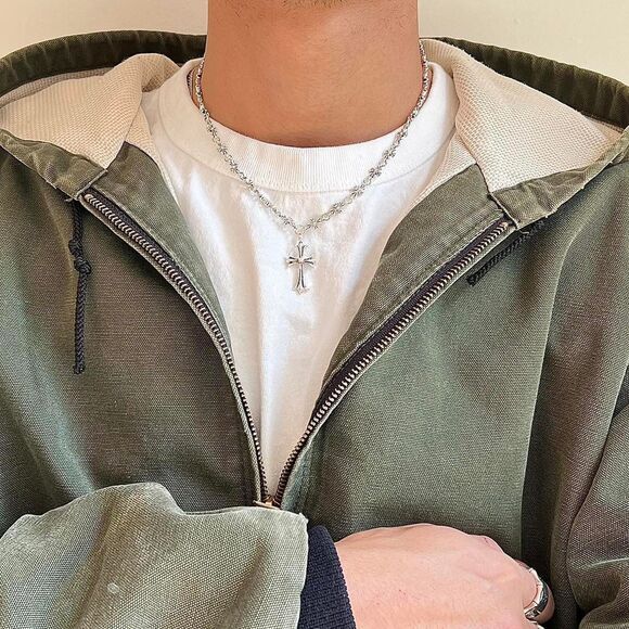 y2k style grunge silver cross pendant necklace - Picture 8 of 8